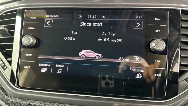 Used Volkswagen T-Roc 2019 for sale - 76625330: Photo 63