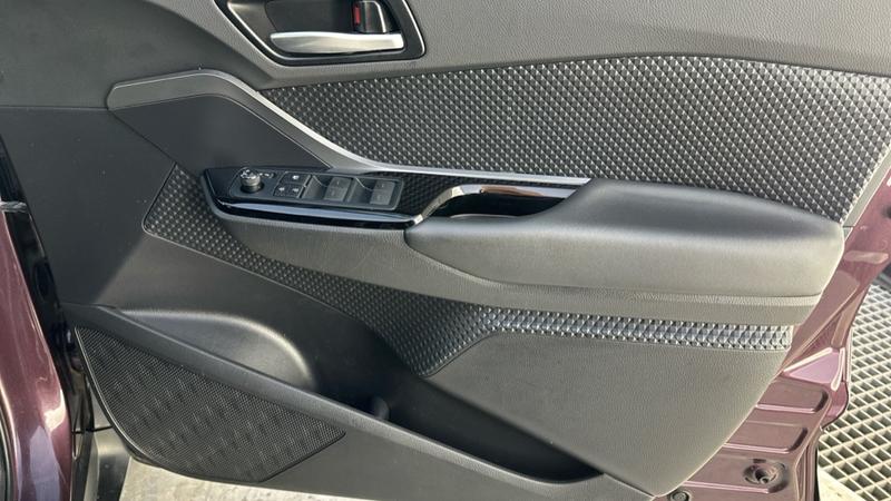 Used Toyota C-HR 2022 for sale - 76835562: Photo 44