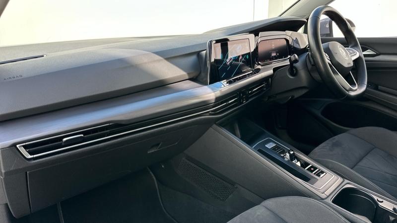 Used Volkswagen Golf 2020 for sale - 76172620: Photo 11