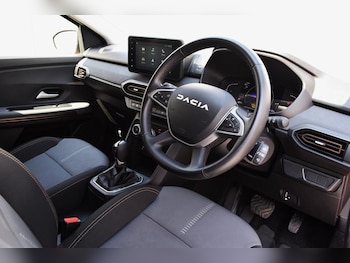 Used Dacia Jogger 2024 for sale - 79184112: Photo