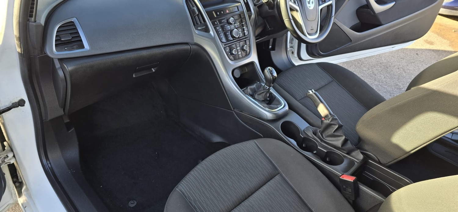 Used Vauxhall Astra GTC 2014 for sale - 76602787: Photo 14