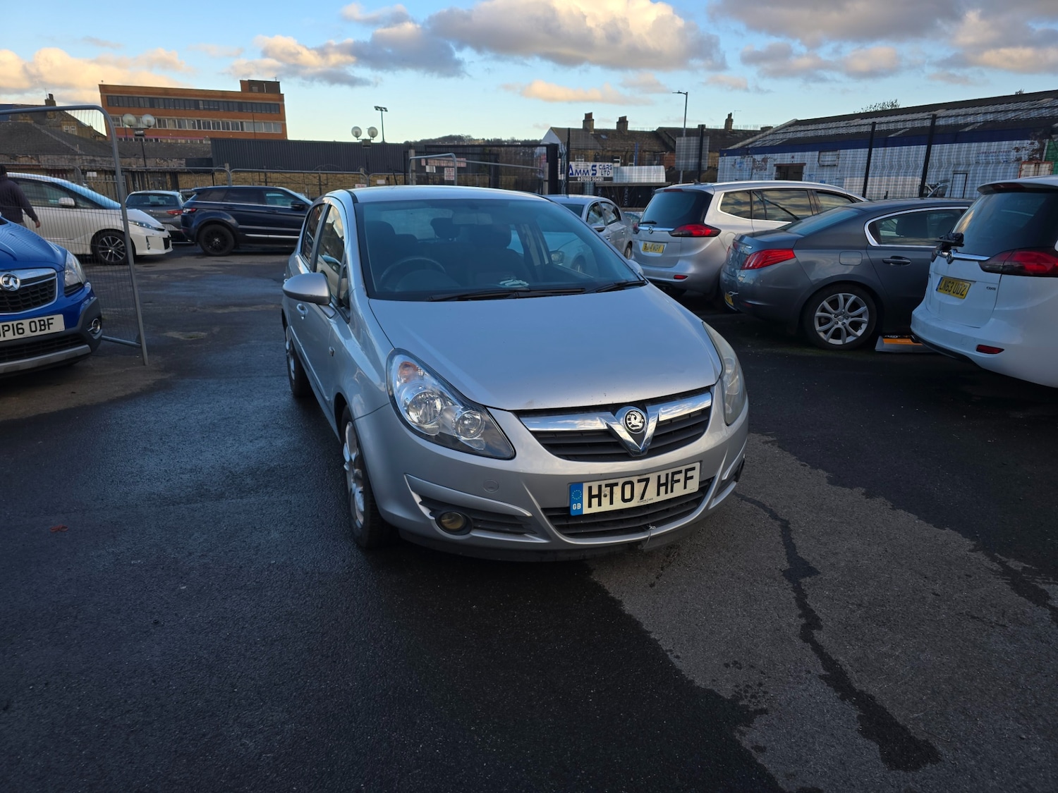 Used Vauxhall Corsa 2007 for sale - 76987009: Photo 2