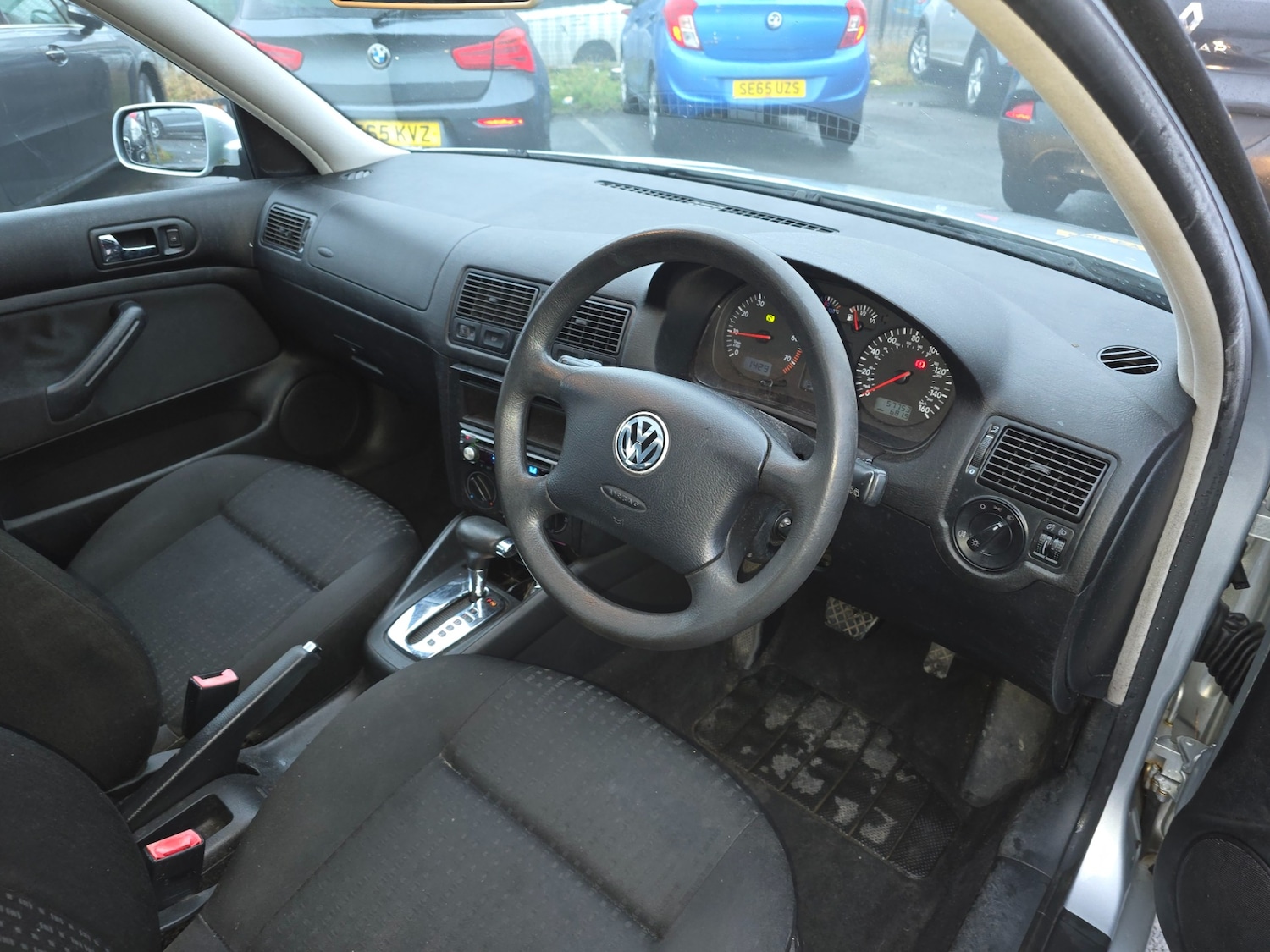 Used Volkswagen Golf 2005 for sale - 77240206: Photo 11