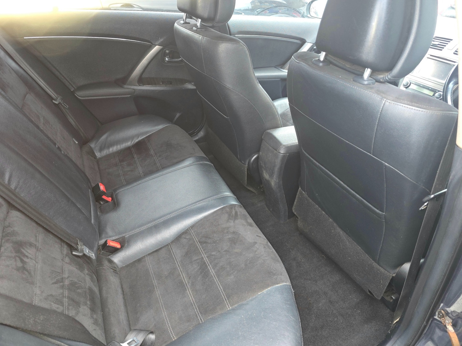 Used Toyota Avensis 2013 for sale - 77318255: Photo 11