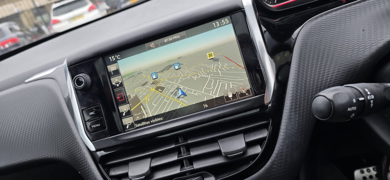 Used Peugeot 2008 2016 for sale - 76129259: Photo 11