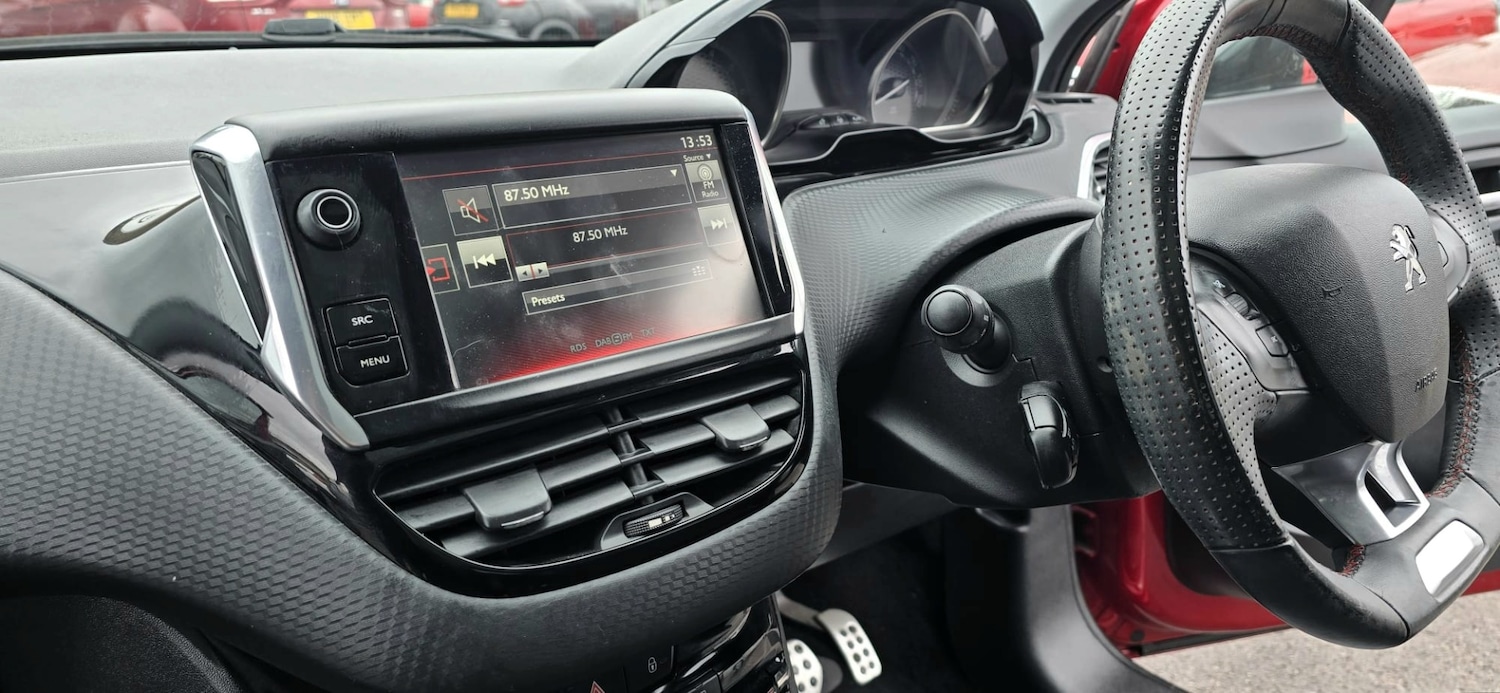 Used Peugeot 2008 2016 for sale - 77319977: Photo 14