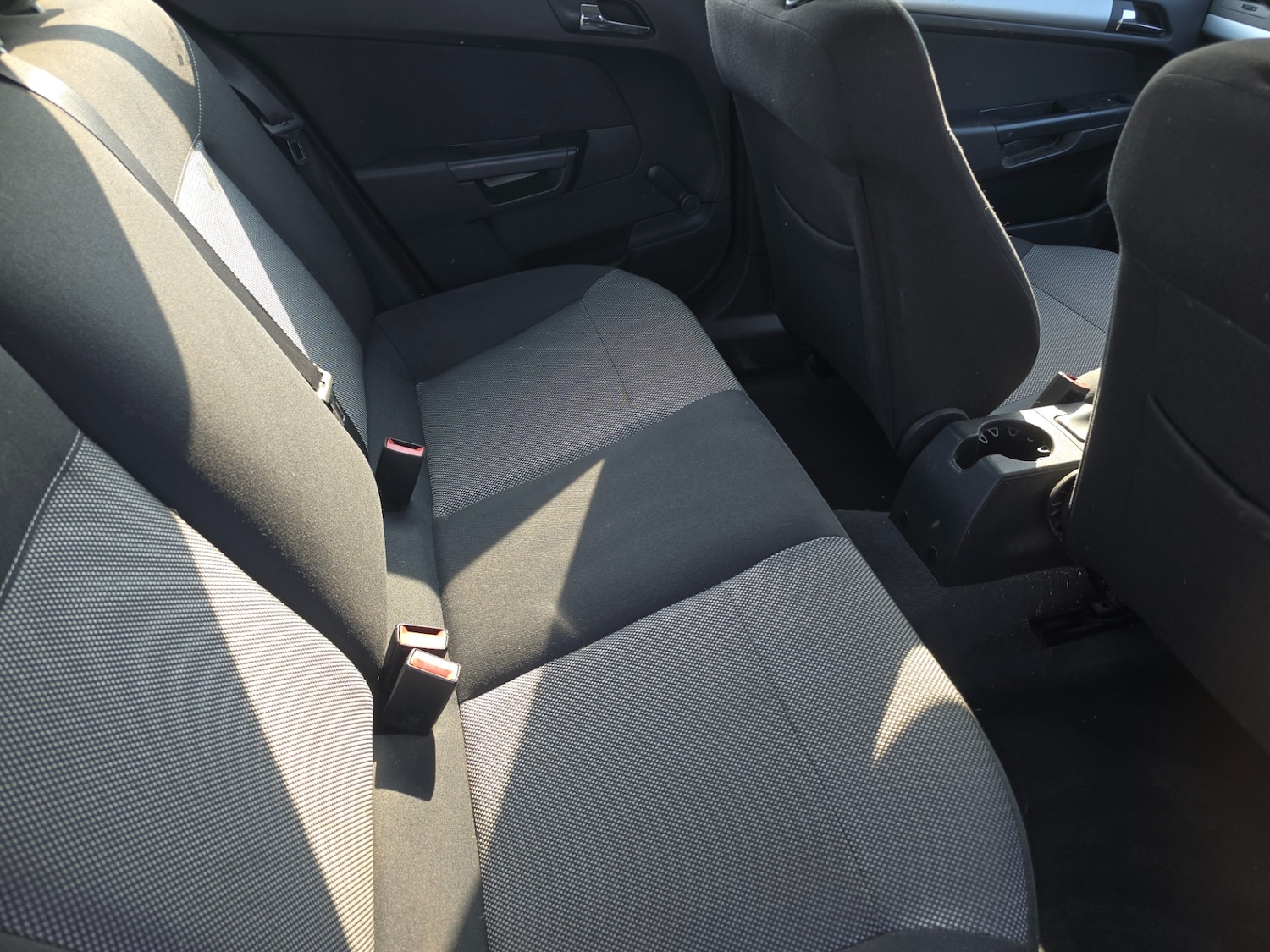 Used Vauxhall Astra 2010 for sale - 78027837: Photo 11