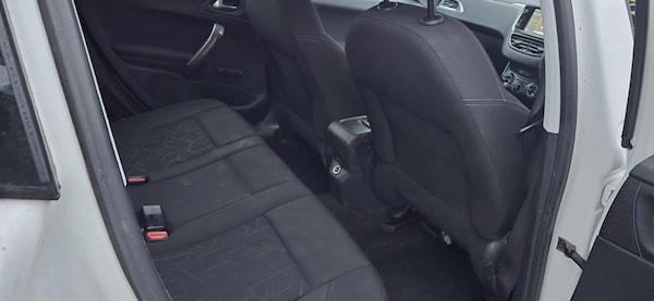 Used Peugeot 2008 2013 for sale - 76281053: Photo 9