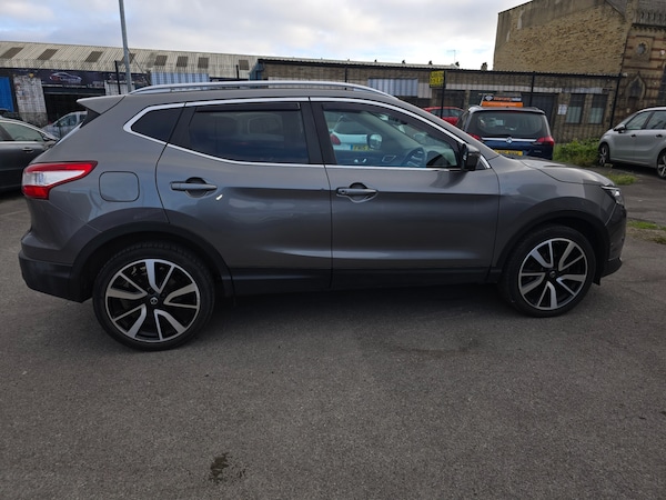 Used Nissan Qashqai 2016 for sale - 76225386: Photo 11
