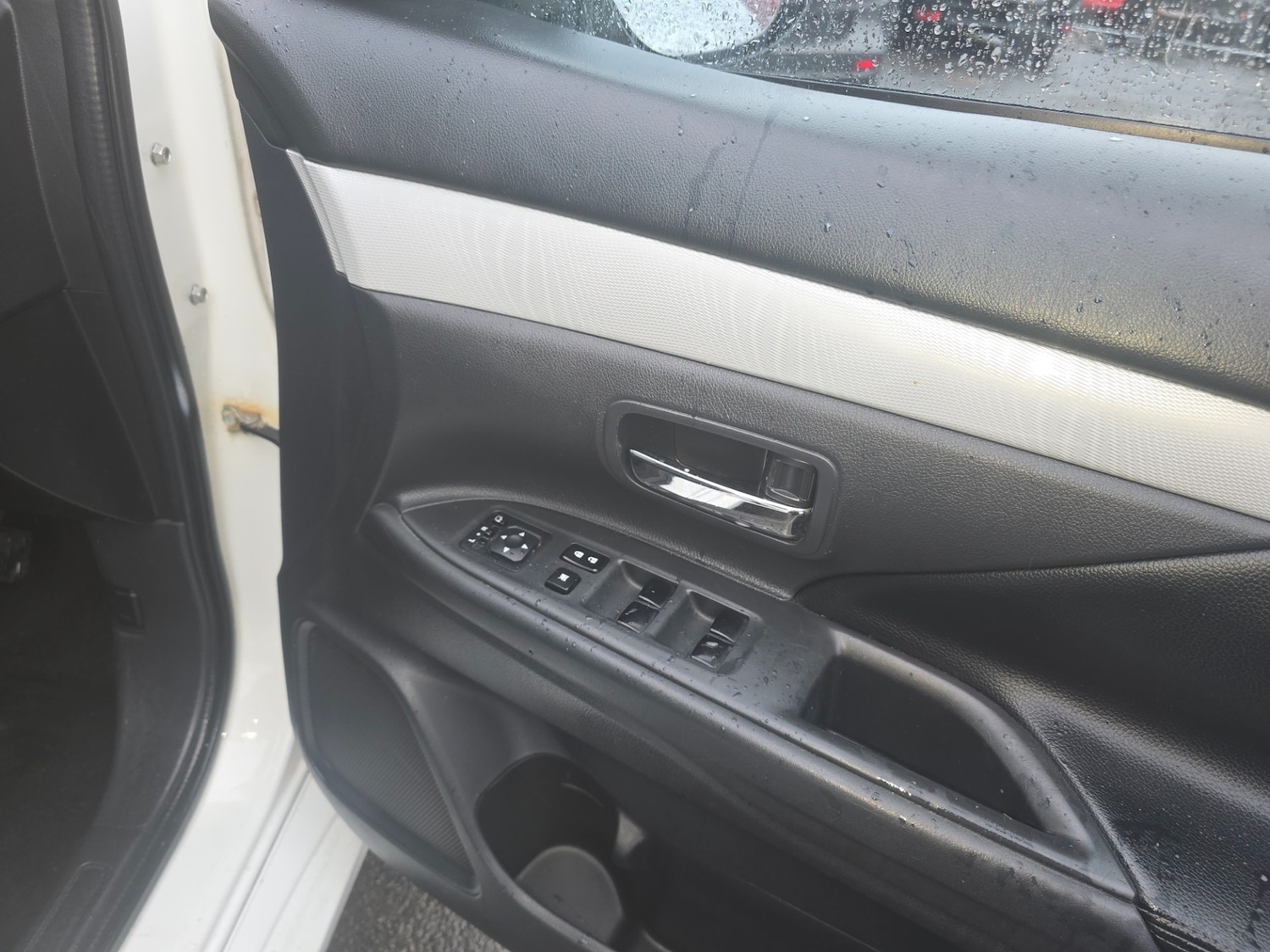 Used Mitsubishi Outlander 2015 for sale - 77635829: Photo 10