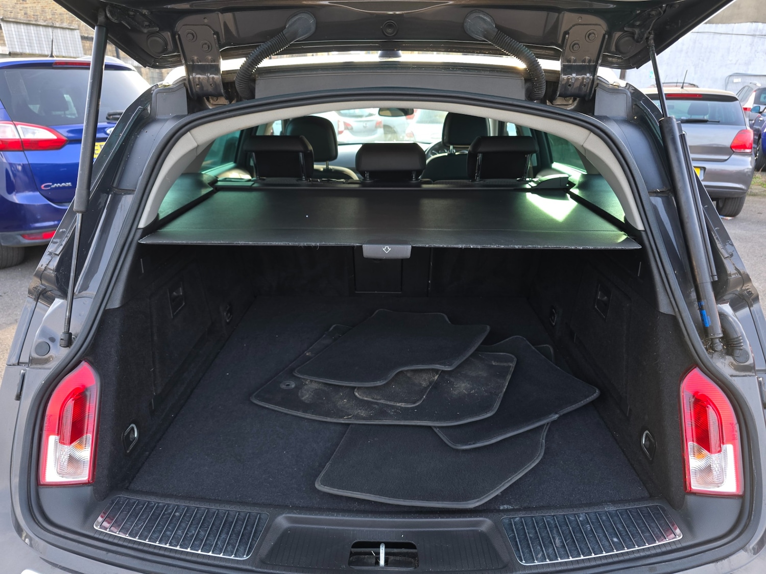 Used Vauxhall Insignia 2013 for sale - 77953711: Photo 12