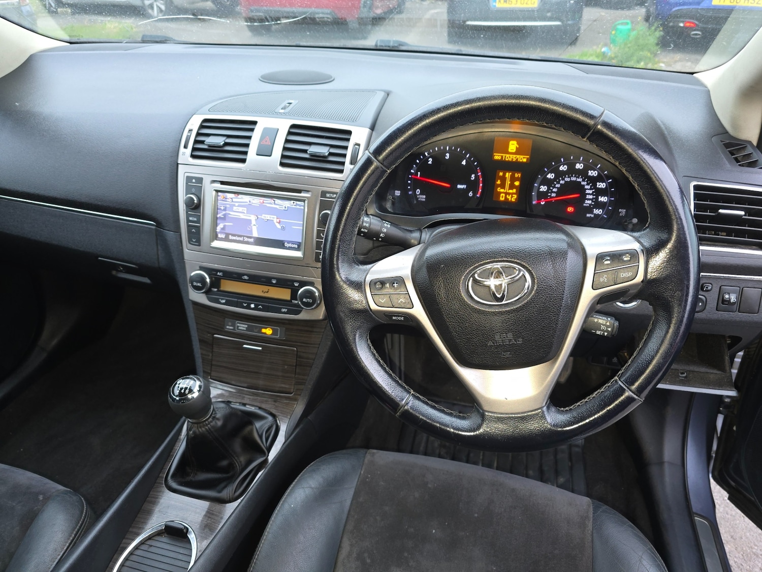 Used Toyota Avensis 2013 for sale - 76305844: Photo 13