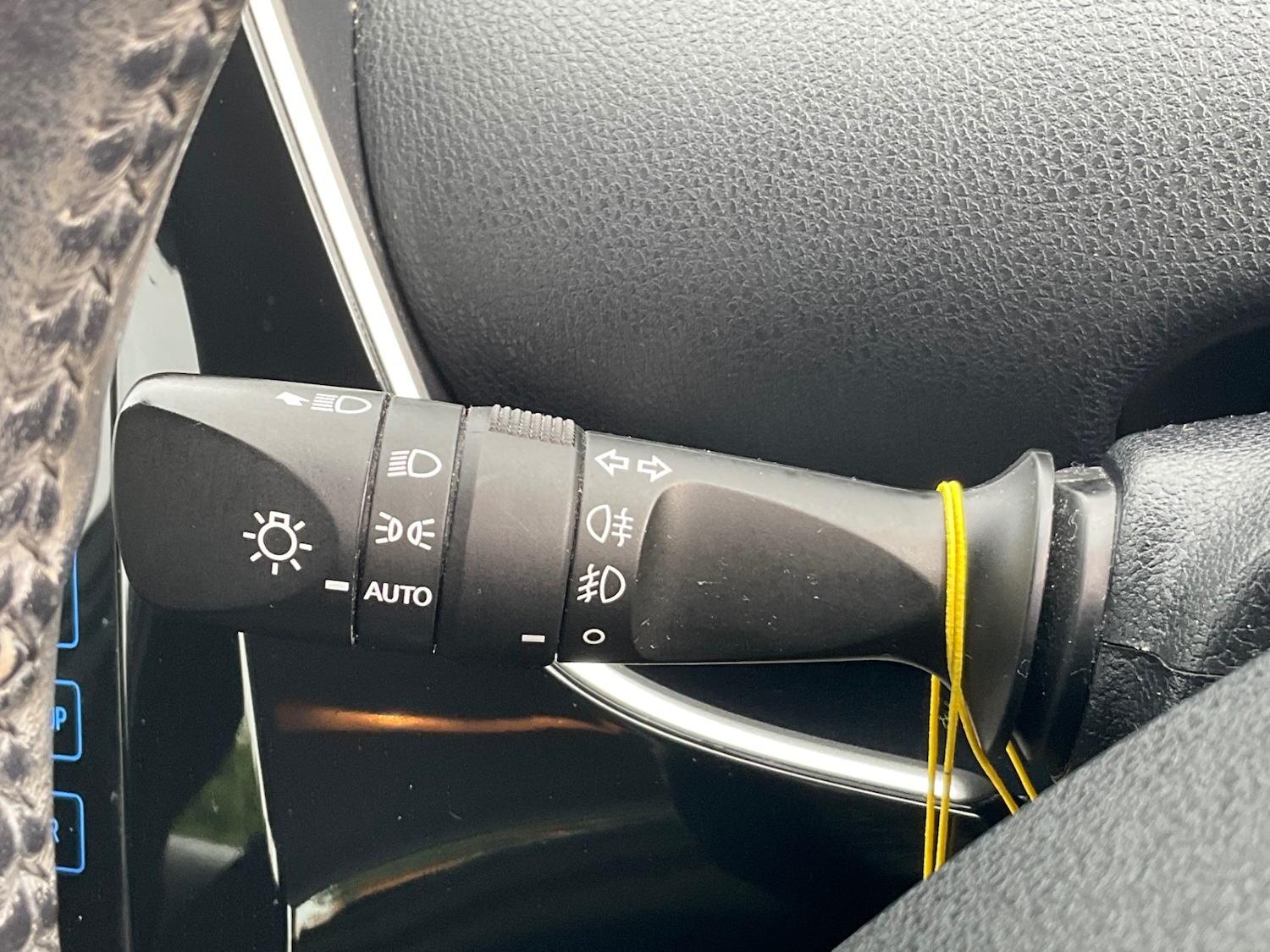 Used Toyota Prius 2017 for sale - 76422150: Photo 32