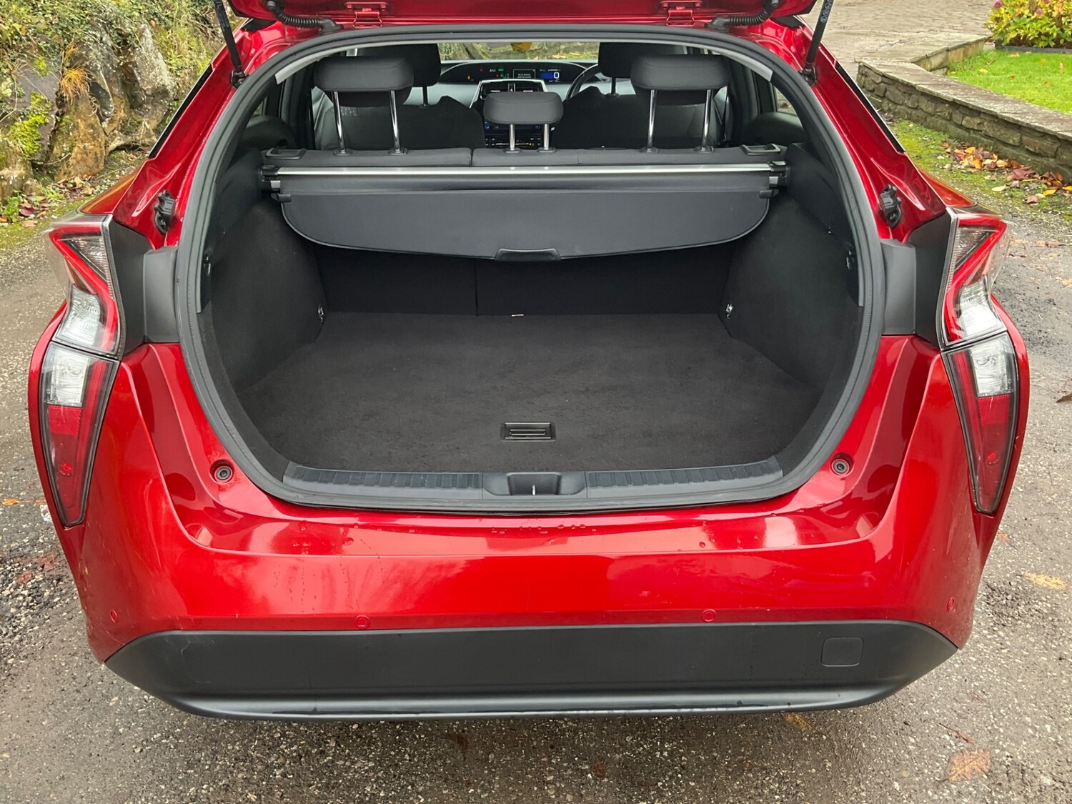 Used Toyota Prius 2017 for sale - 76422150: Photo 36