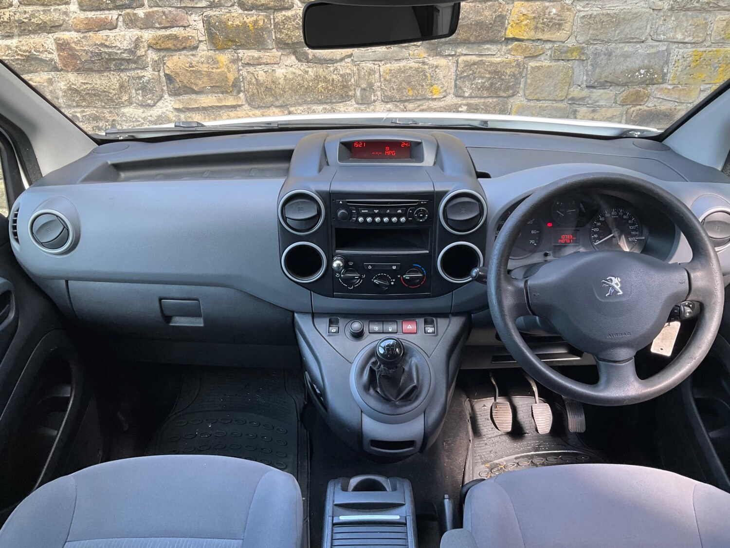 Used Peugeot Partner 2014 for sale - 76403195: Photo 21