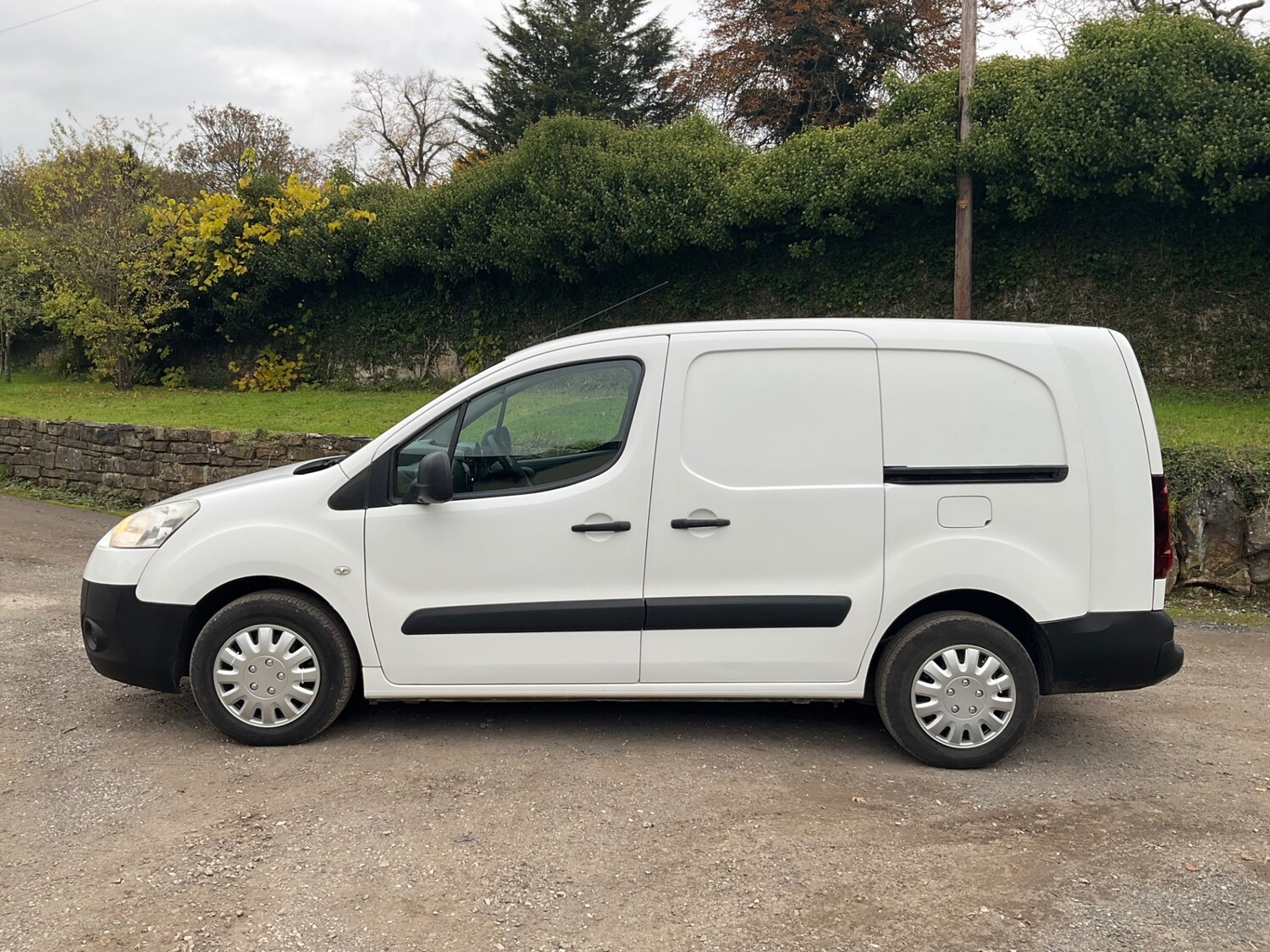 Used Peugeot Partner 2014 for sale - 76403195: Photo 9