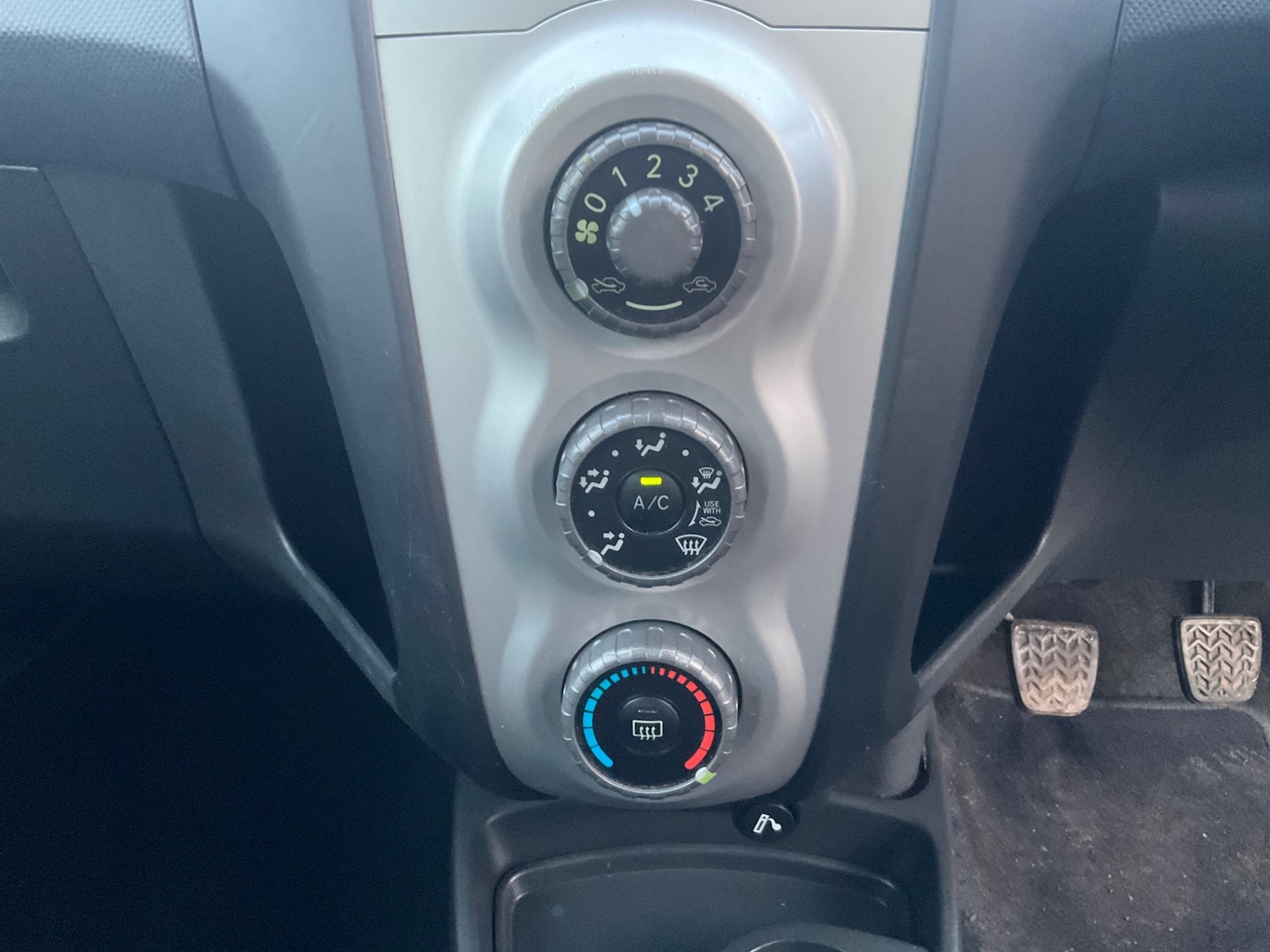 Used Toyota Yaris 2007 for sale - 77264224: Photo 32