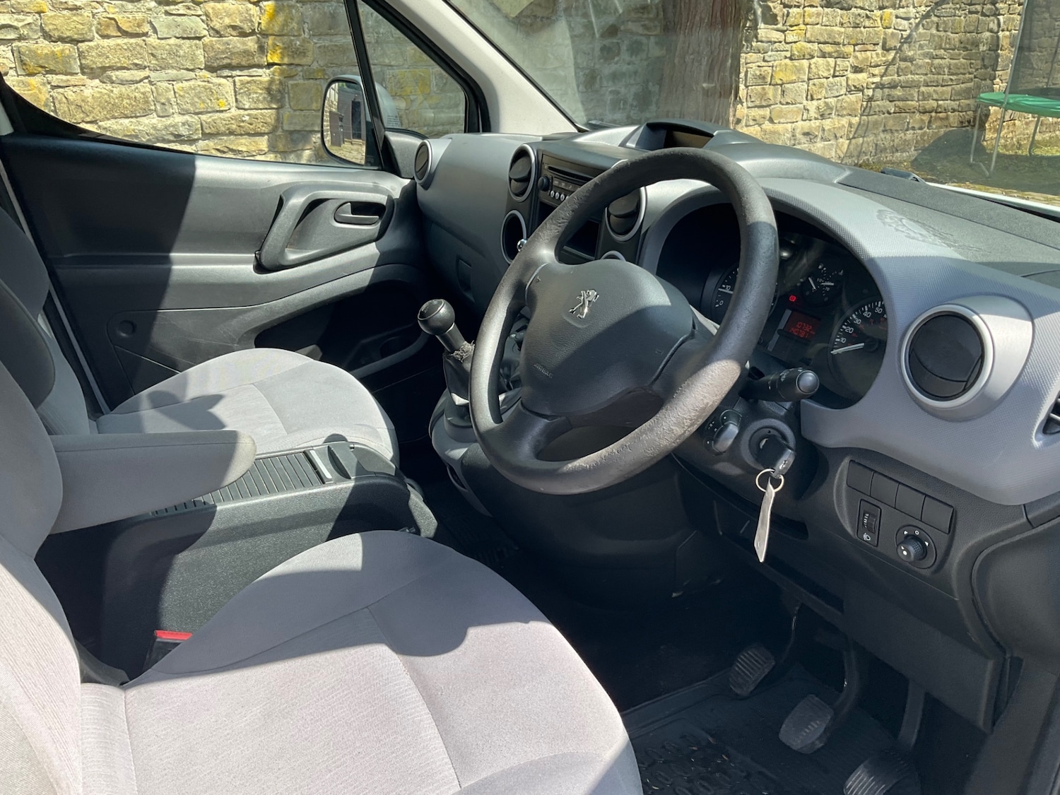 Used Peugeot Partner 2014 for sale - 76864260: Photo 16