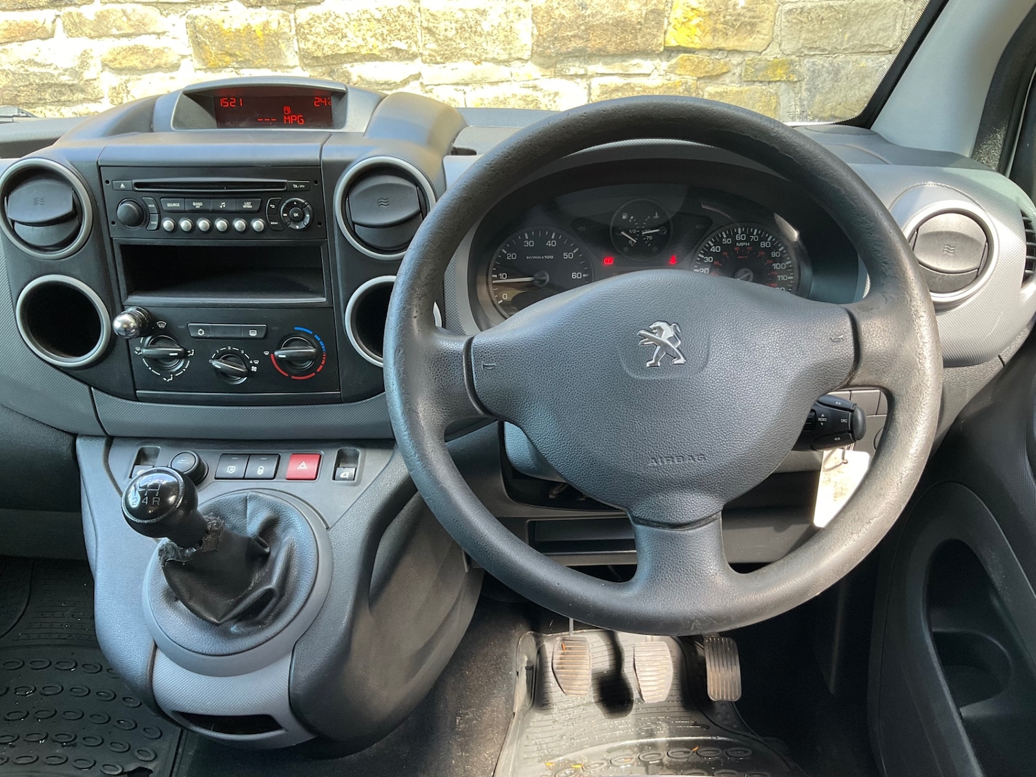 Used Peugeot Partner 2014 for sale - 76864260: Photo 27