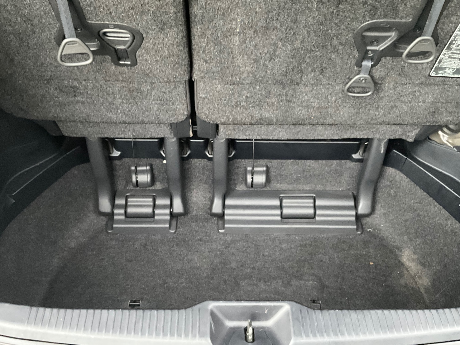 Used Toyota Estima 2014 for sale - 76946753: Photo 12