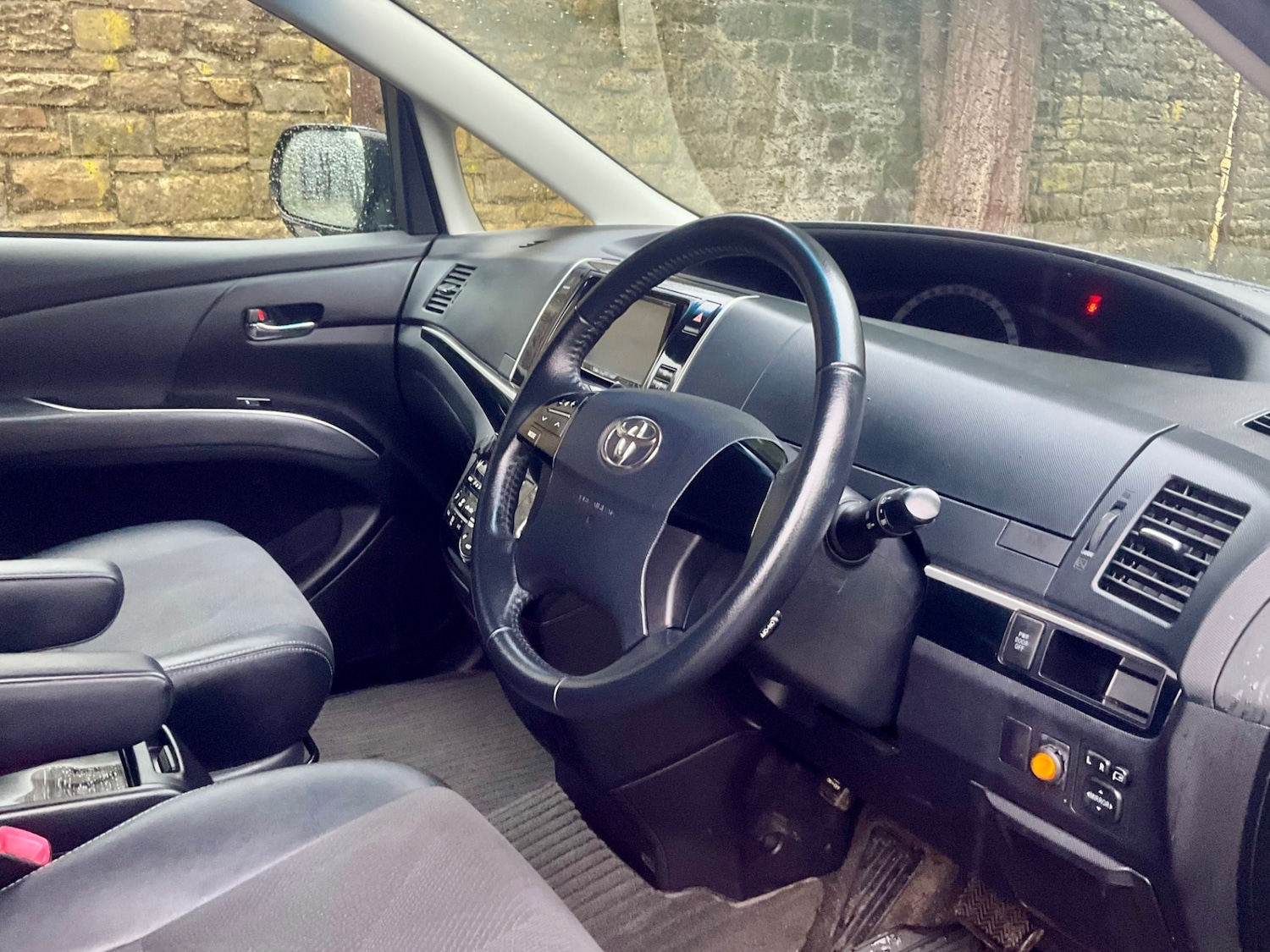 Used Toyota Estima 2014 for sale - 76946753: Photo 14