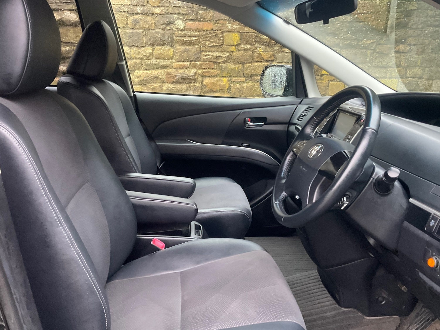 Used Toyota Estima 2014 for sale - 76946753: Photo 15