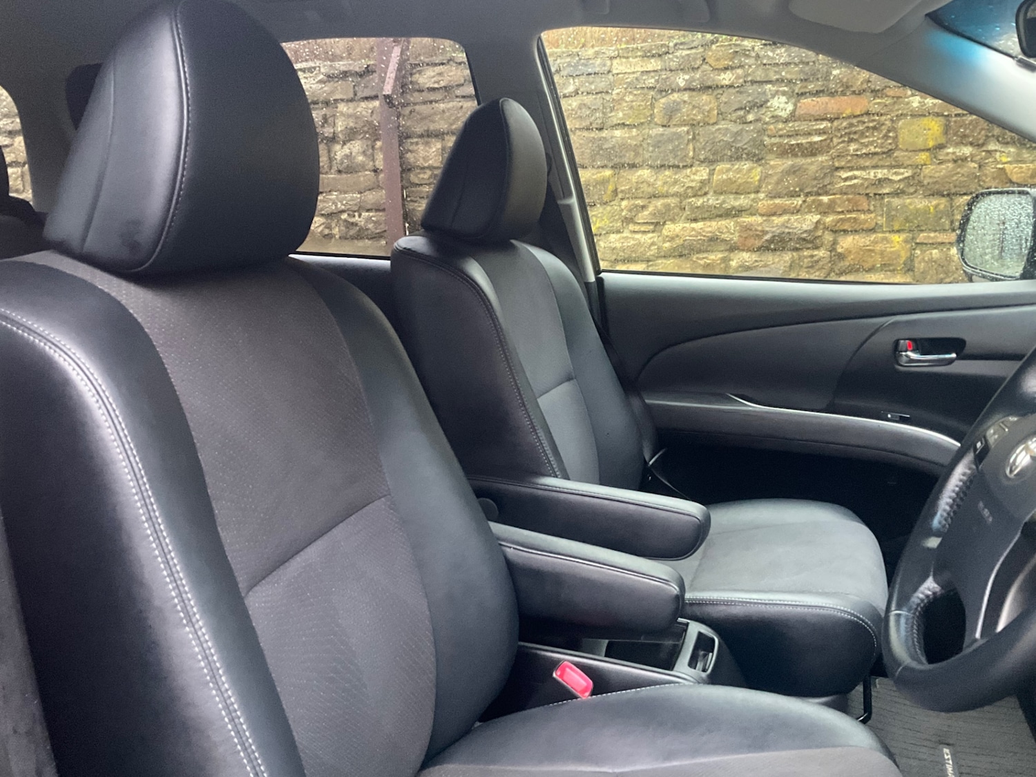 Used Toyota Estima 2014 for sale - 76946753: Photo 16