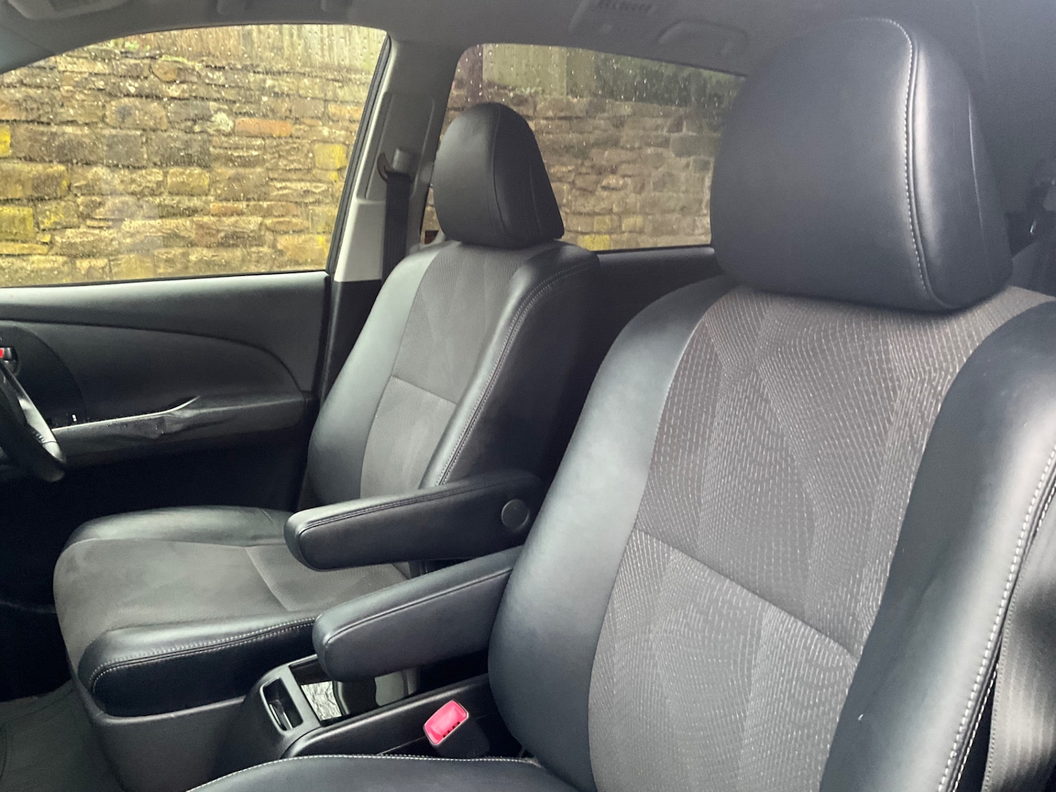 Used Toyota Estima 2014 for sale - 76946753: Photo 19