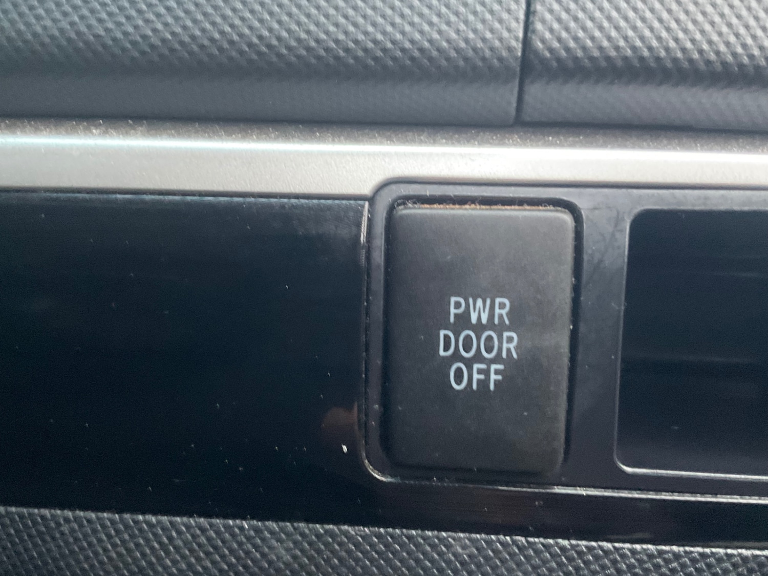 Used Toyota Estima 2014 for sale - 76946753: Photo 46