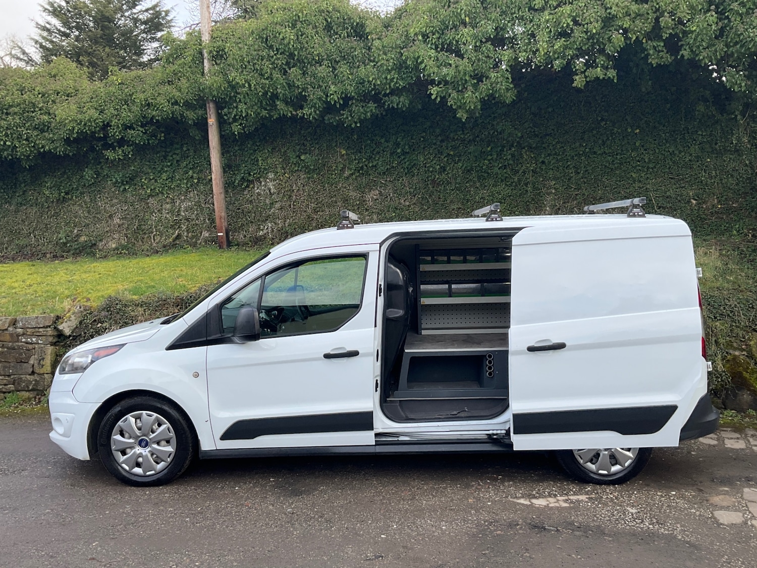 Used Ford Transit Connect 2017 for sale - 77651191: Photo 8