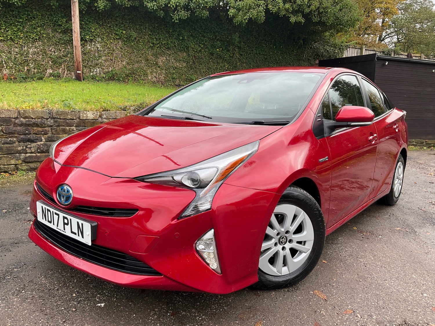 Used Toyota Prius 2017 for sale - 76636836: Photo 1