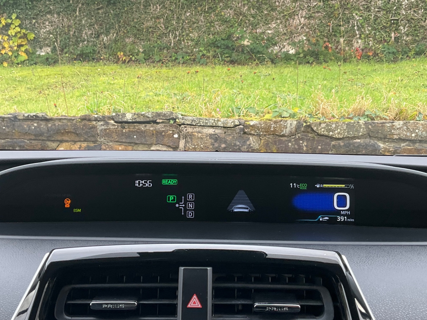 Used Toyota Prius 2017 for sale - 76636836: Photo 17