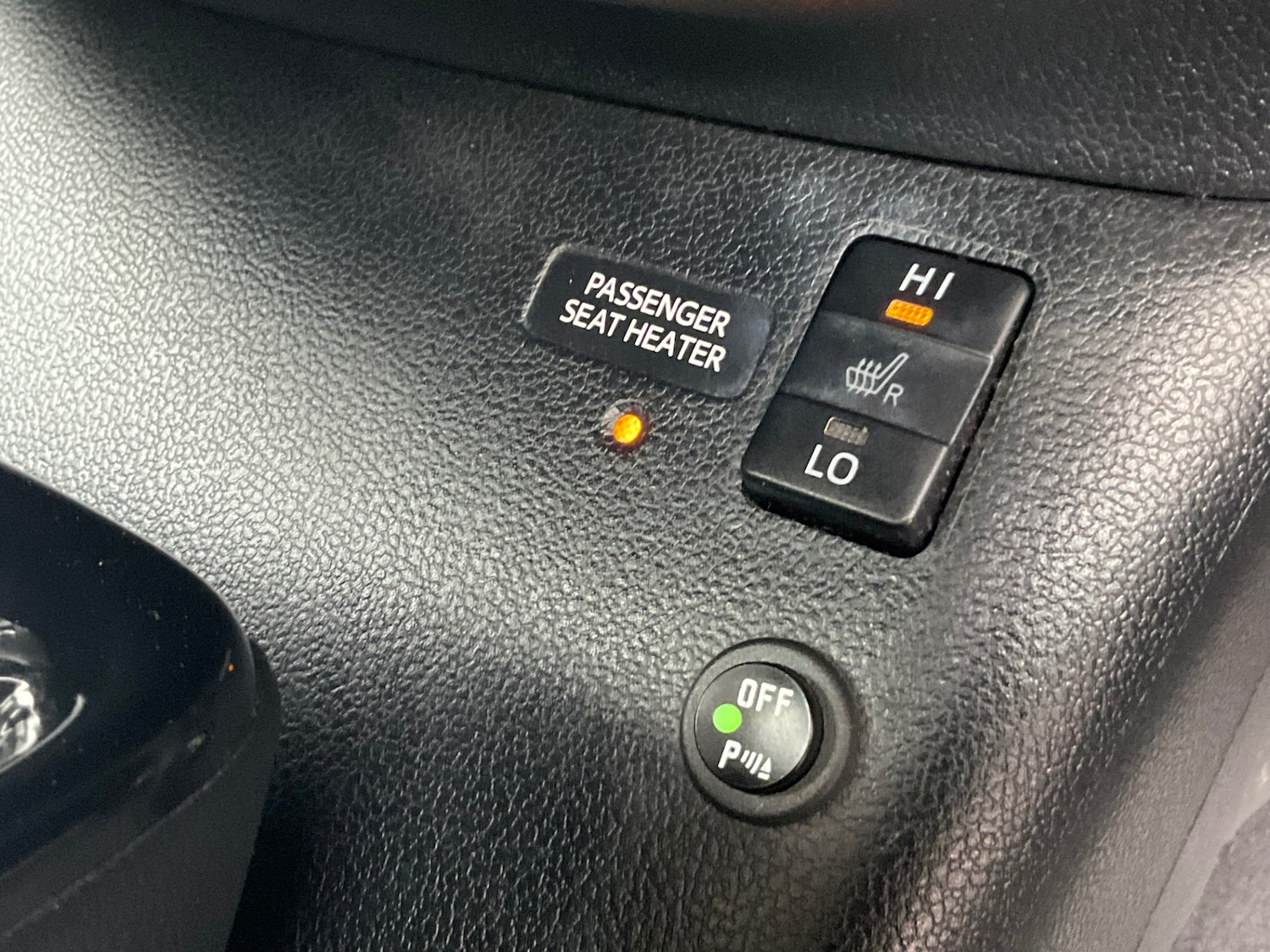 Used Toyota Prius 2017 for sale - 76636836: Photo 25