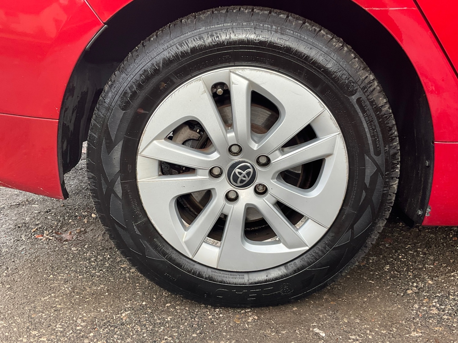 Used Toyota Prius 2017 for sale - 76636836: Photo 42