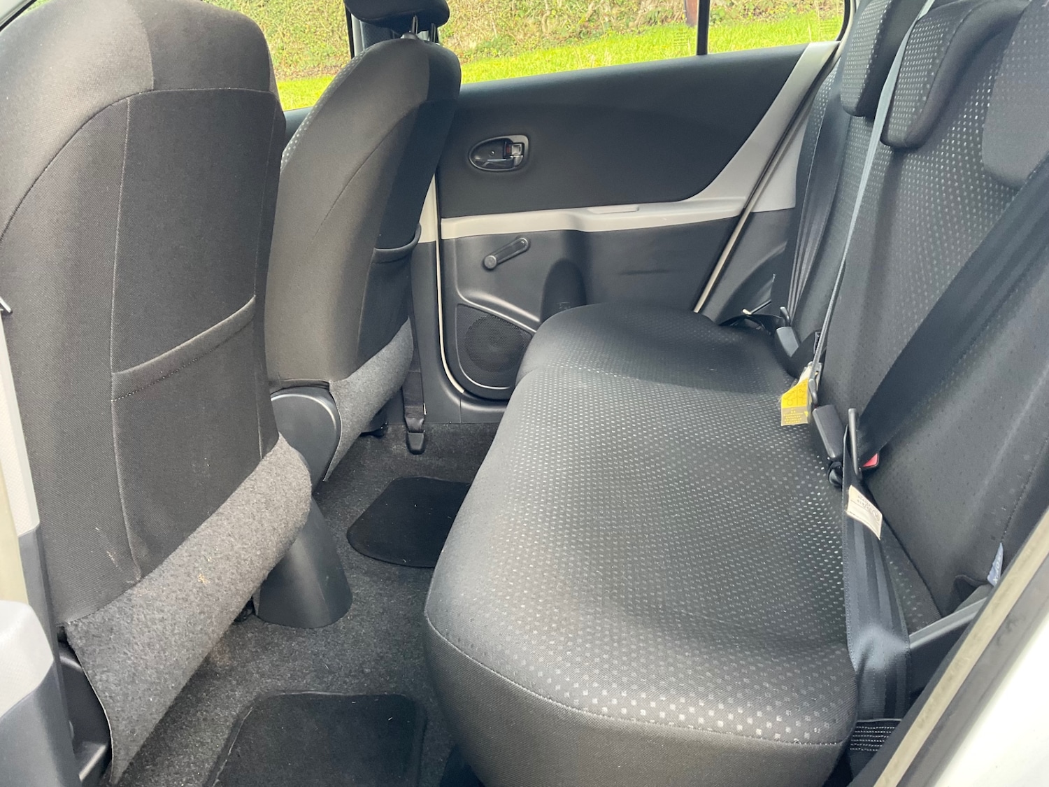 Used Toyota Yaris 2011 for sale - 77262418: Photo 16