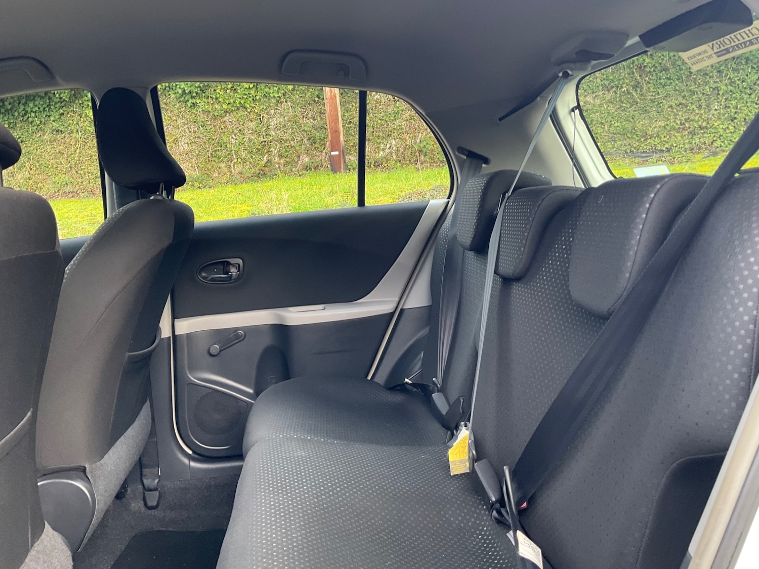 Used Toyota Yaris 2011 for sale - 77262418: Photo 17