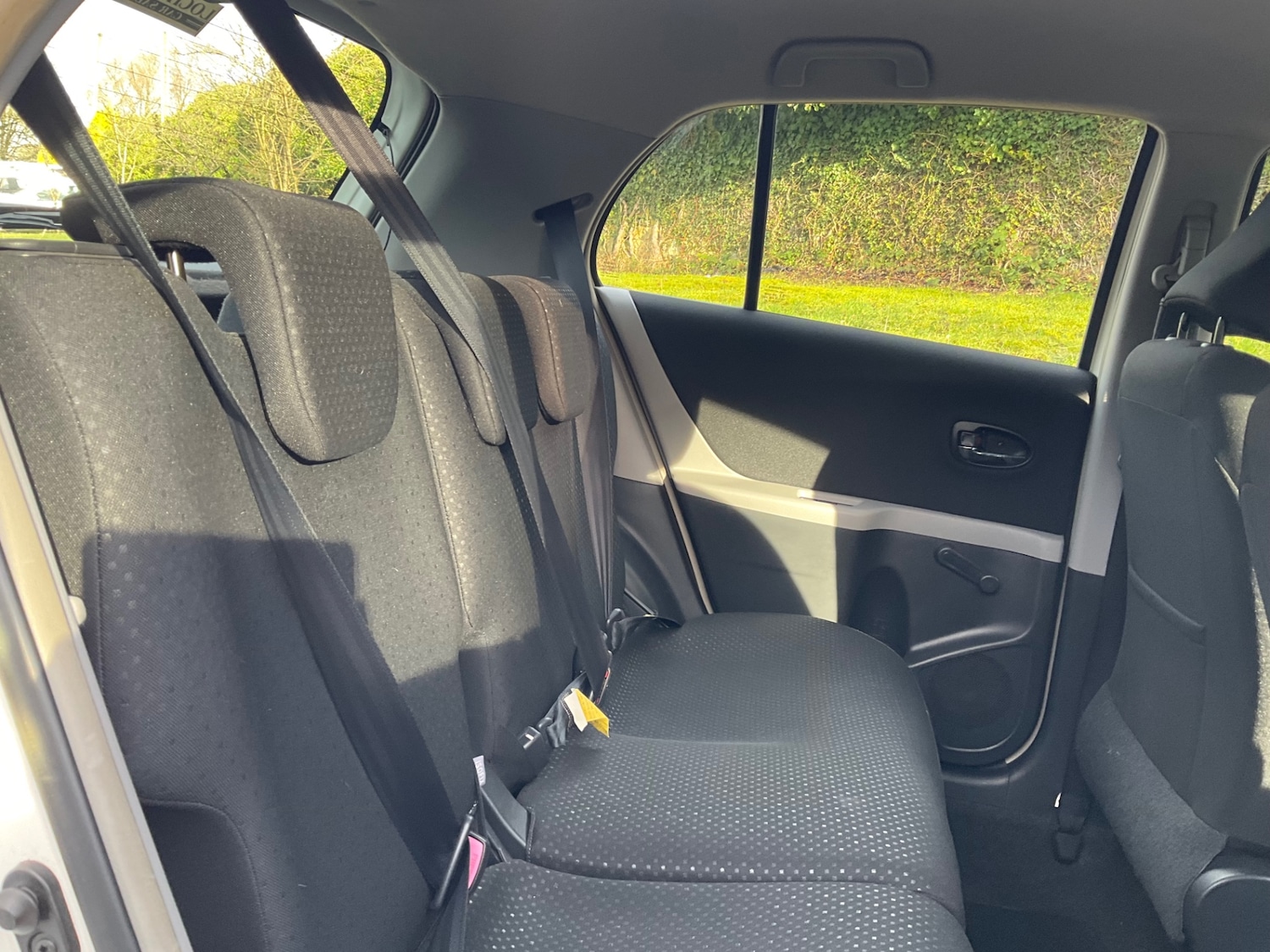 Used Toyota Yaris 2011 for sale - 77262418: Photo 20