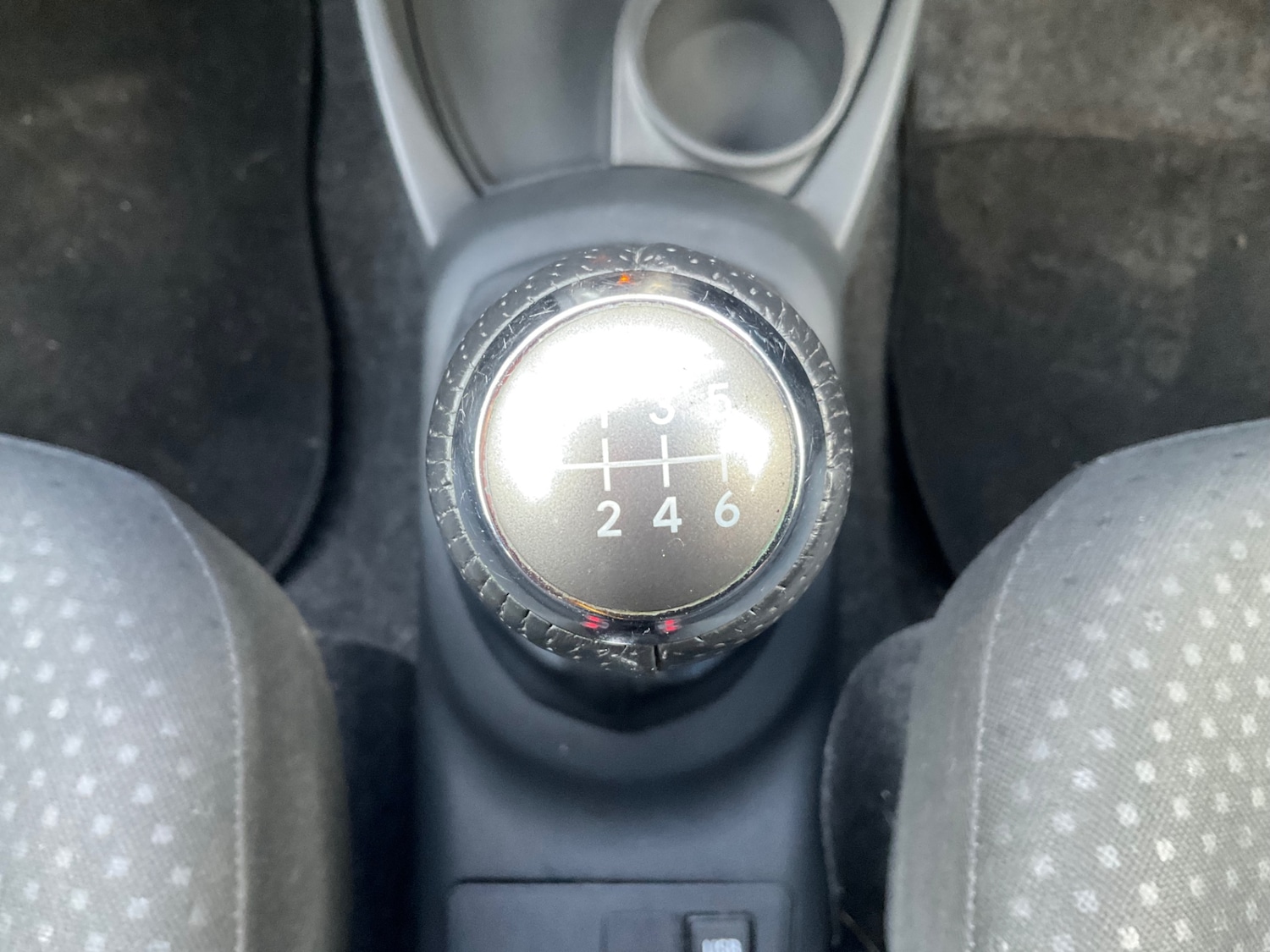 Used Toyota Yaris 2011 for sale - 77262418: Photo 28