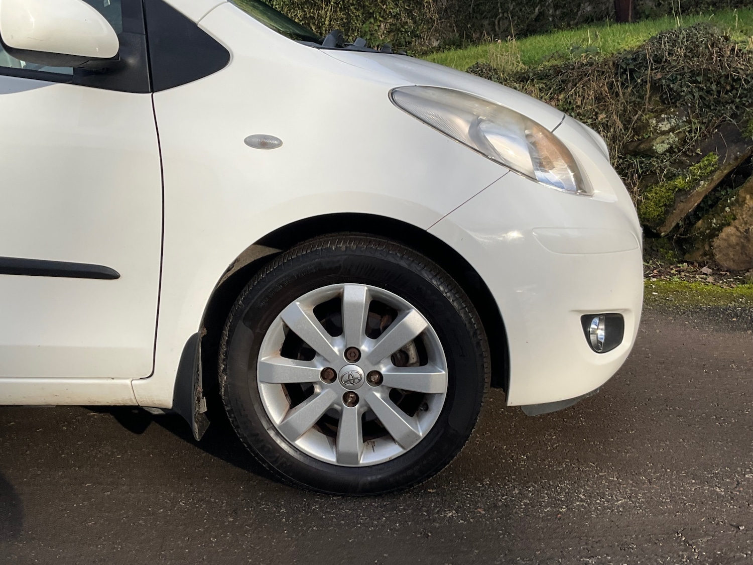 Used Toyota Yaris 2011 for sale - 77262418: Photo 40