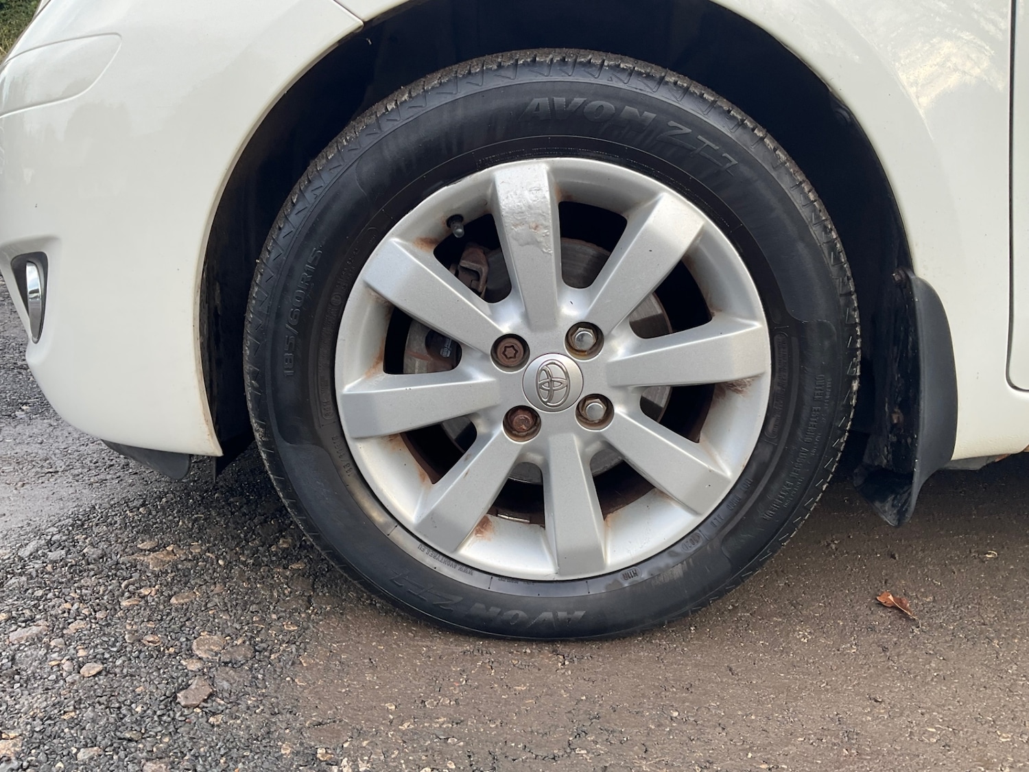 Used Toyota Yaris 2011 for sale - 77262418: Photo 44