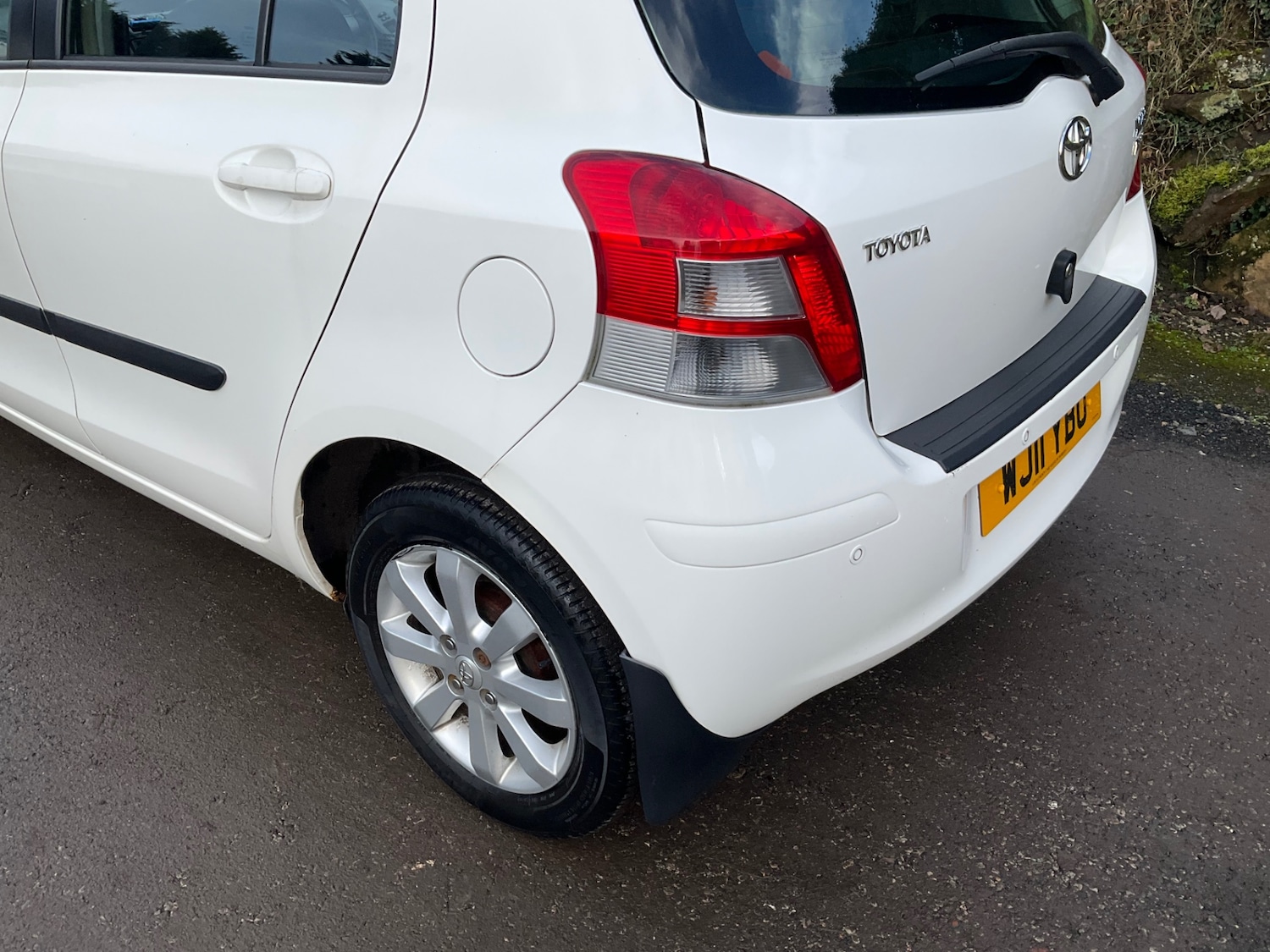 Used Toyota Yaris 2011 for sale - 77262418: Photo 45