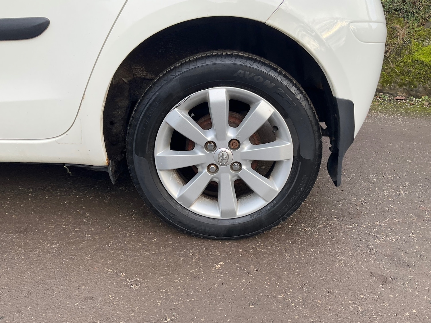 Used Toyota Yaris 2011 for sale - 77262418: Photo 46