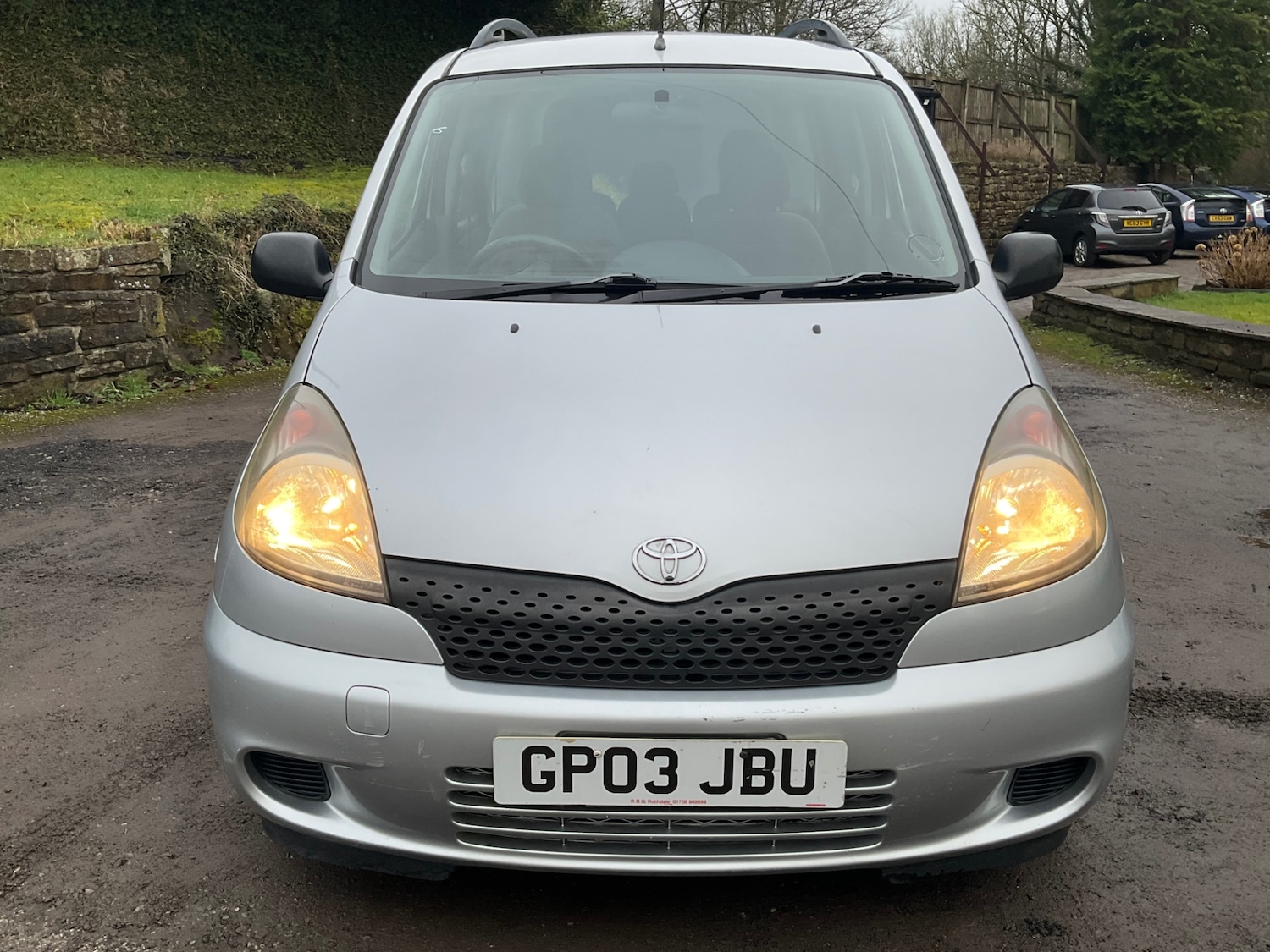 Used Toyota Yaris Verso 2003 for sale - 77210934: Photo 2