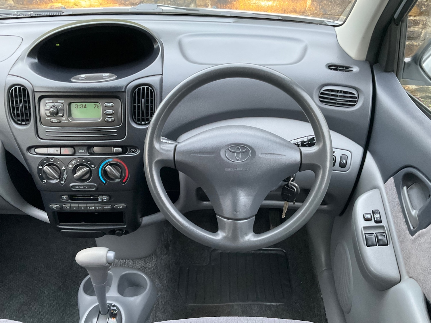 Used Toyota Yaris Verso 2003 for sale - 77210934: Photo 26