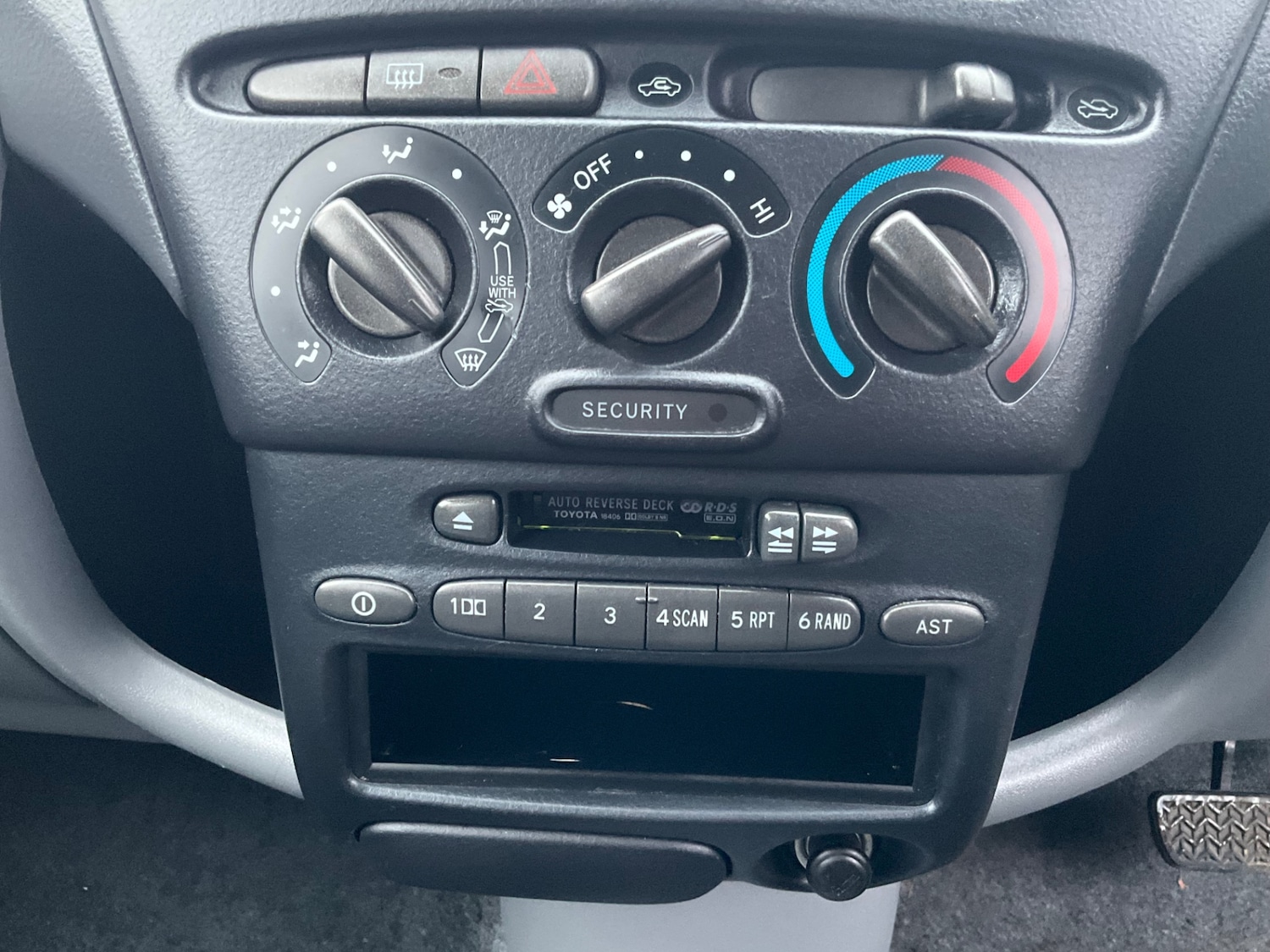 Used Toyota Yaris Verso 2003 for sale - 77210934: Photo 35