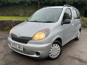 Used Toyota Yaris Verso 2003 for sale - 77210934: Photo