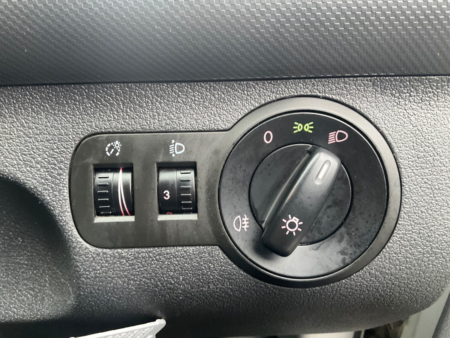 Used Volkswagen Caddy Maxi 2009 for sale - 77502874: Photo 31