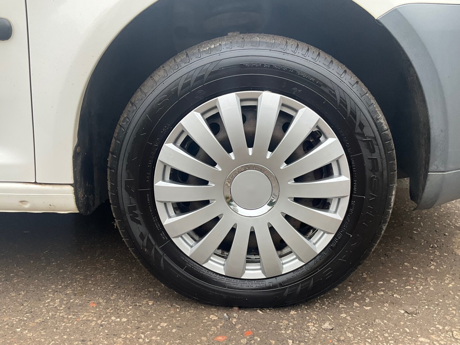 Used Volkswagen Caddy Maxi 2009 for sale - 77502874: Photo 35