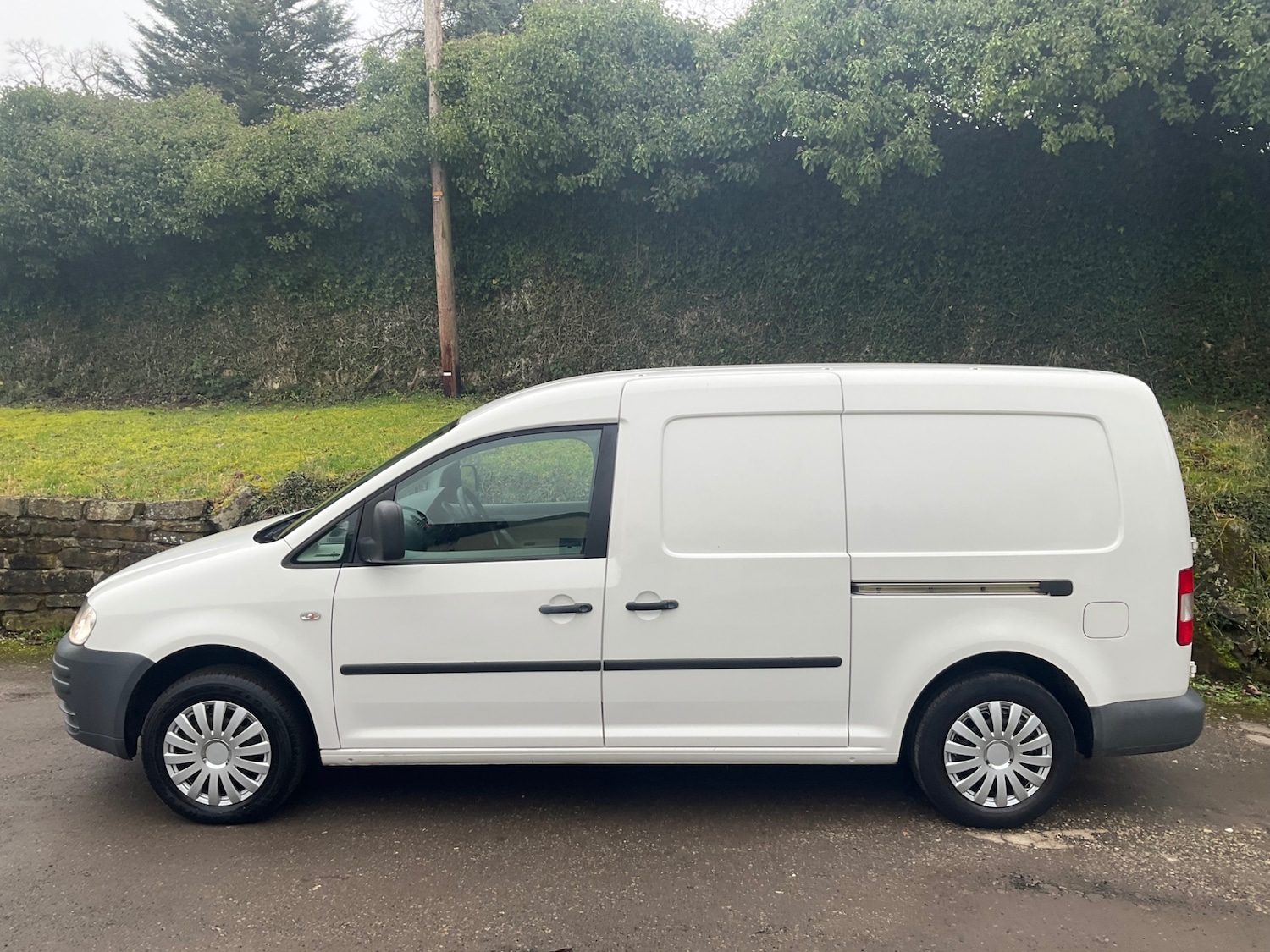 Used Volkswagen Caddy Maxi 2009 for sale - 77502874: Photo 9