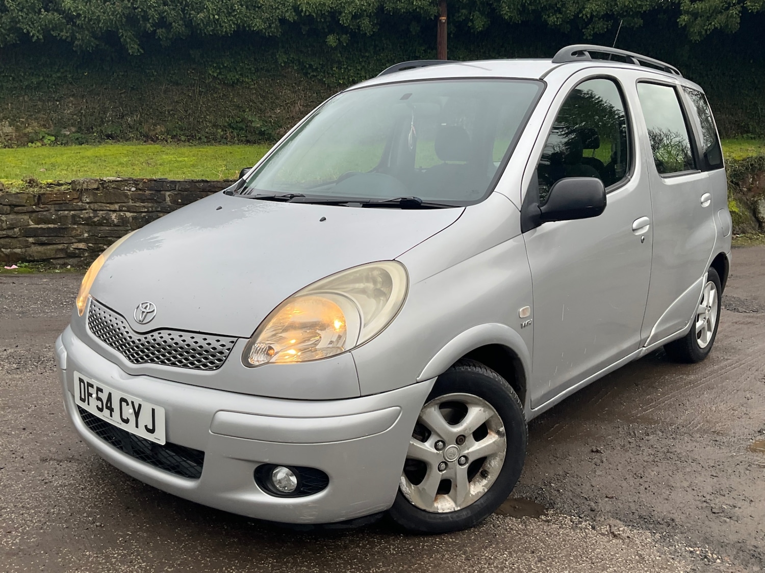 Used Toyota Yaris Verso 2005 for sale - 76719657: Photo 1